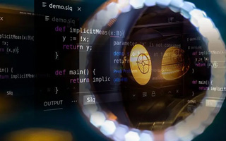 和田 api php源码,下载的php源码怎么运行呢？